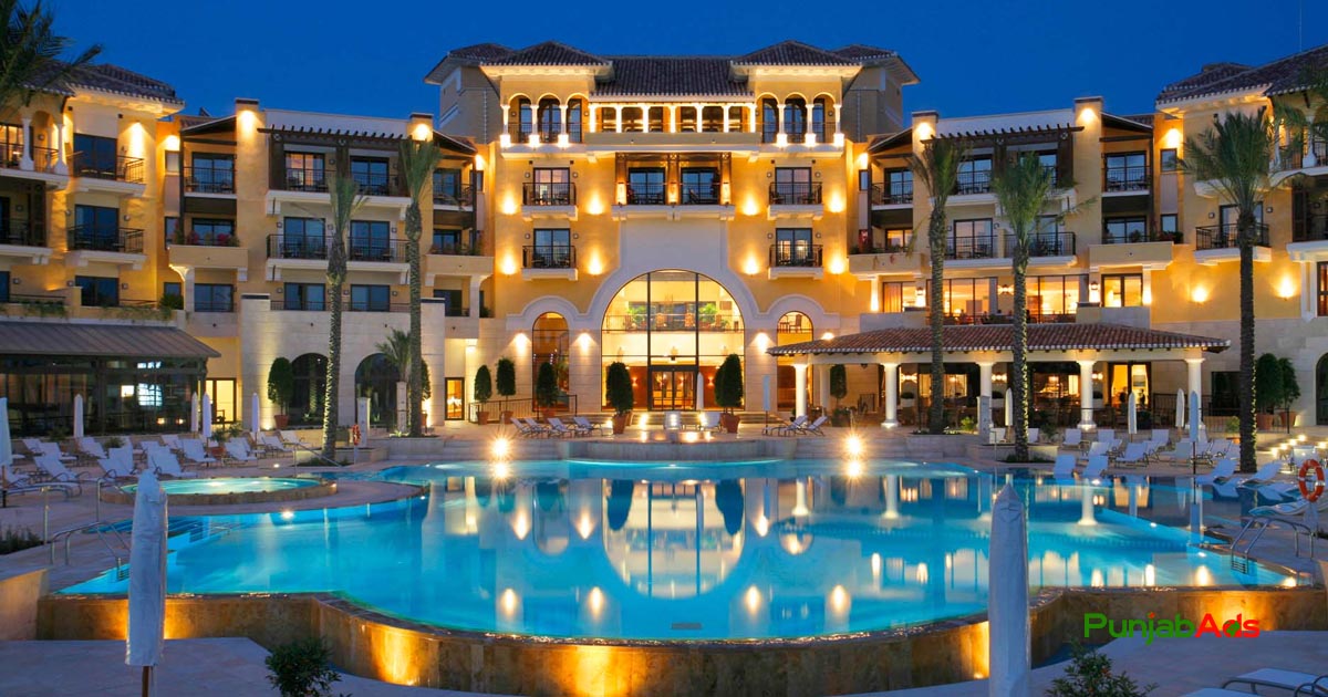 Top 10 Hotels in Paroa
